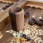 راهنمای خرید کاپ تاس_ریزی تمام چوب گردو برای تخته نرد